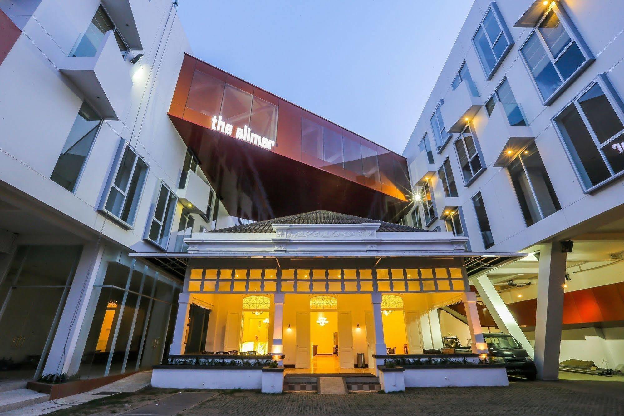 Alimar Hotel Маланг Экстерьер фото